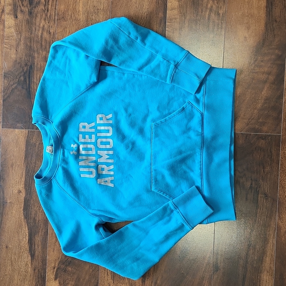 Under Armour crew neck pullover sweatshirt light blue Size SM/P